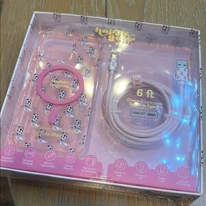 Happy Gear Pink iPhone Case and USB-C Cable Set NEW 15pro